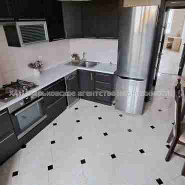 Продам квартиру, Дача 55 ул. , 1  ком., 44.90 м², капитальный ремонт 