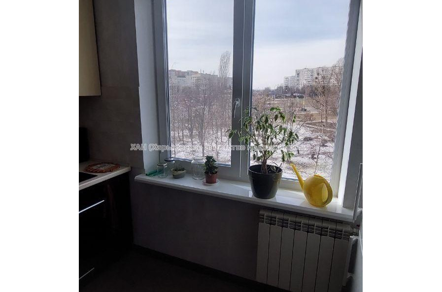 Продам квартиру, Ахсарова Энвера ул. , 2  ком., 46 м², капитальный ремонт 