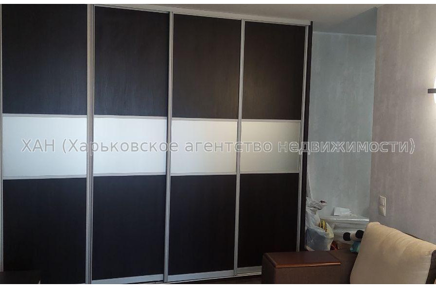 Продам квартиру, Ахсарова Энвера ул. , 2  ком., 46 м², капитальный ремонт 