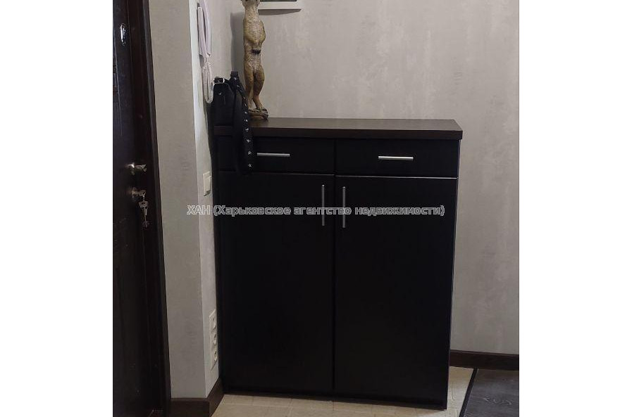 Продам квартиру, Ахсарова Энвера ул. , 2  ком., 46 м², капитальный ремонт 