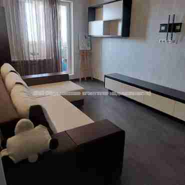 Продам квартиру, Ахсарова Энвера ул. , 2  ком., 46 м², капитальный ремонт 