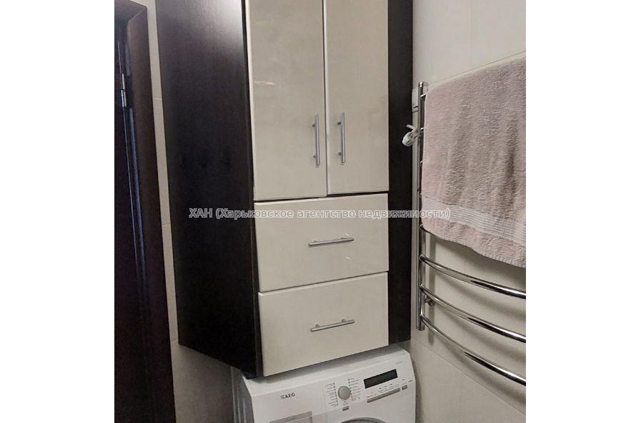 Продам квартиру, Ахсарова Энвера ул. , 2  ком., 46 м², капитальный ремонт 