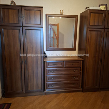 Продам квартиру, Садовый проезд , 3 кім., 71 м², капитальный ремонт 