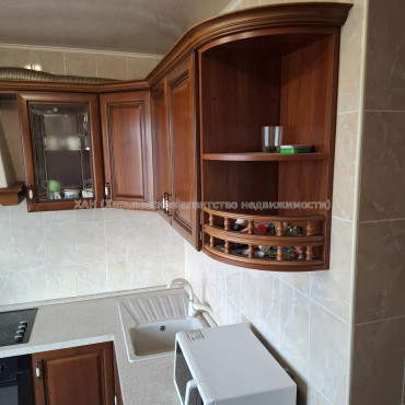 Продам квартиру, Садовый проезд , 3 кім., 71 м², капитальный ремонт 