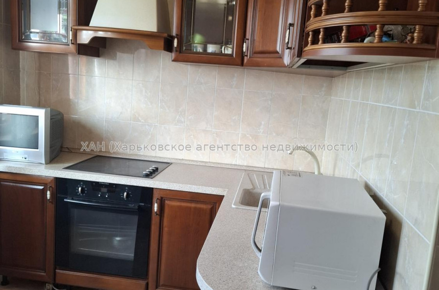 Продам квартиру, Садовый проезд , 3  ком., 71 м², капитальный ремонт 