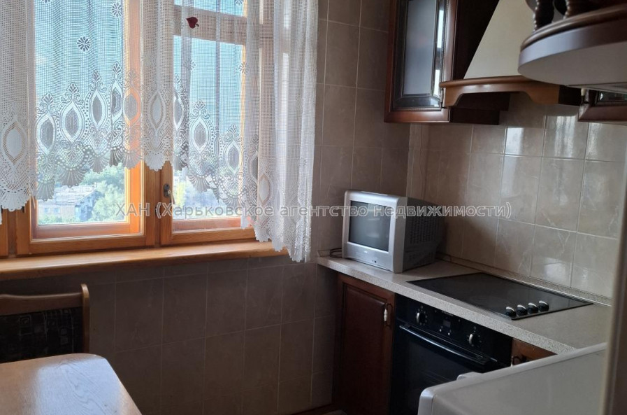 Продам квартиру, Садовый проезд , 3  ком., 71 м², капитальный ремонт 