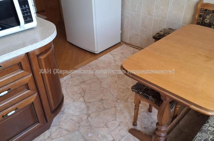 Продам квартиру, Садовый проезд , 3  ком., 71 м², капитальный ремонт 