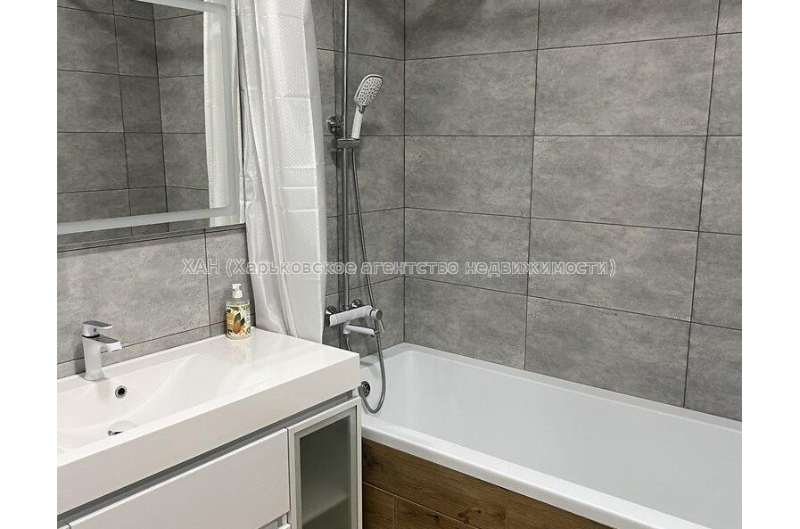 Продам квартиру, Профессорская ул. , 2 кім., 66 м², евроремонт 