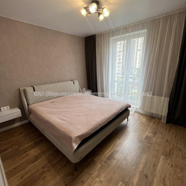 Продам квартиру, Профессорская ул. , 2 кім., 66 м², евроремонт 