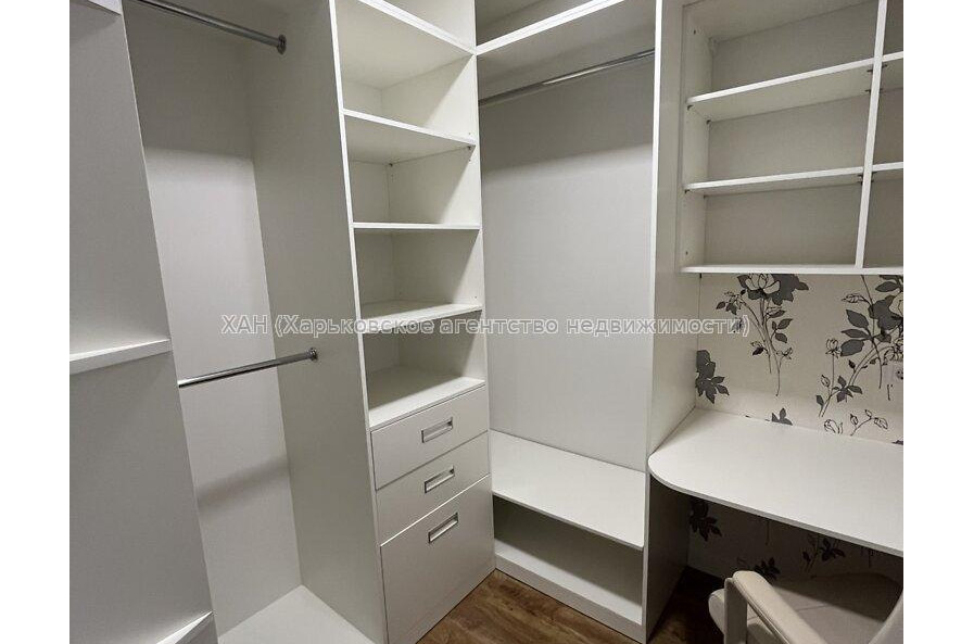 Продам квартиру, Профессорская ул. , 2 кім., 66 м², евроремонт 