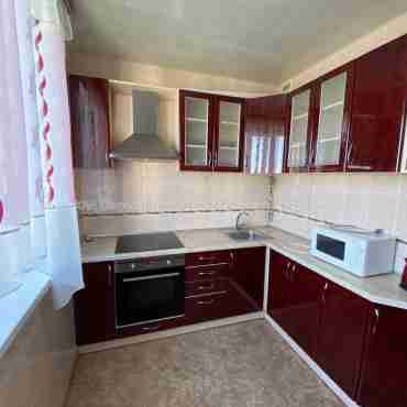 Продам квартиру, Леся Сердюка ул. , 3  ком., 68 м², евроремонт 