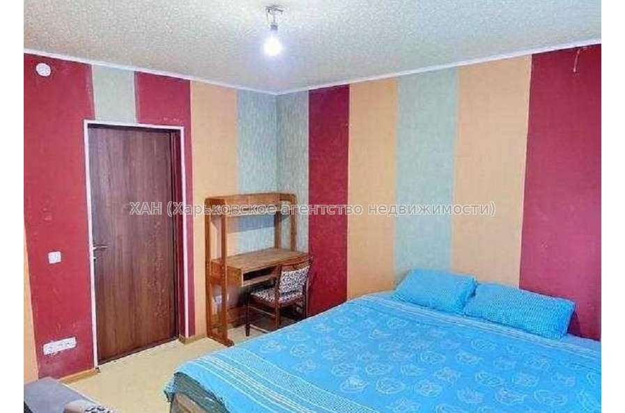 Продам квартиру, Единства ул. , 3  ком., 66.20 м², частичный ремонт 