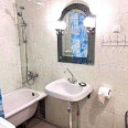 Продам квартиру, Единства ул. , 3  ком., 66.20 м², частичный ремонт 