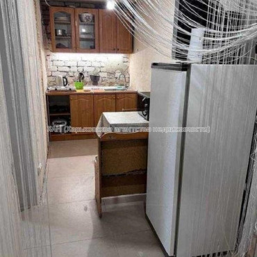 Продам квартиру, Единства ул. , 3  ком., 66.20 м², частичный ремонт 