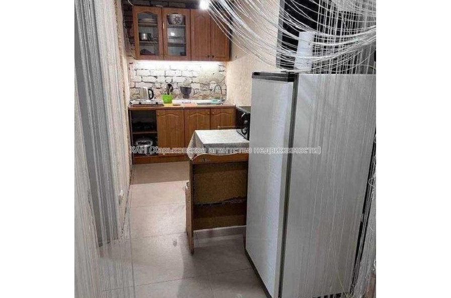 Продам квартиру, Единства ул. , 3  ком., 66.20 м², частичный ремонт 