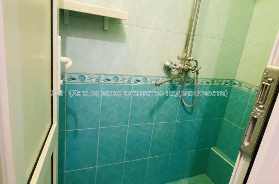 Сдам квартиру, Деревянко ул. , 3  ком., 67 м², косметический ремонт 