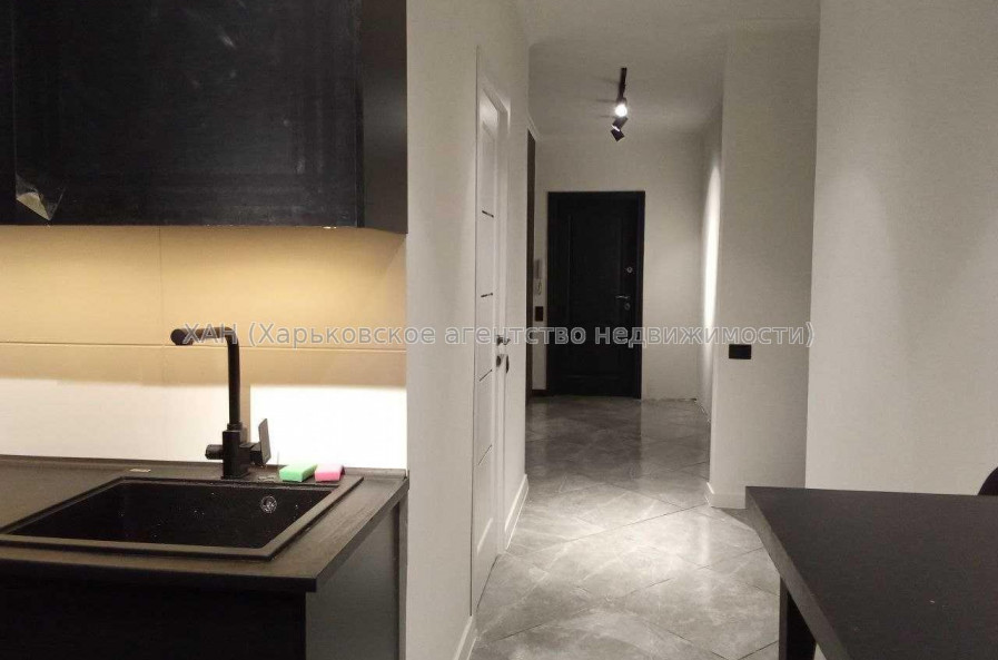 Сдам квартиру, Клочковская ул. , 3  ком., 78 м², авторский дизайн 