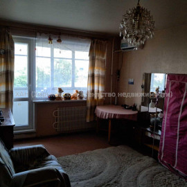 Продам квартиру, Владислава Зубенко ул. , 1  ком., 37.40 м², косметический ремонт