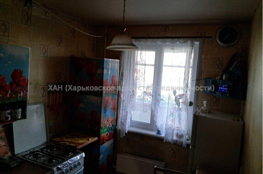Продам квартиру, Владислава Зубенко ул. , 1 кім., 37.40 м², косметический ремонт 