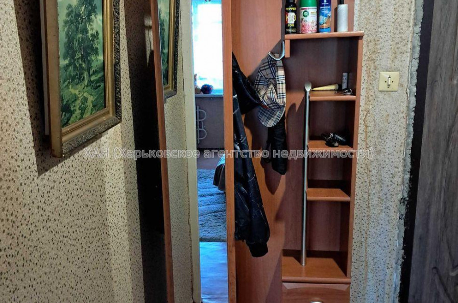 Продам квартиру, Владислава Зубенко ул. , 1 кім., 37.40 м², косметический ремонт 