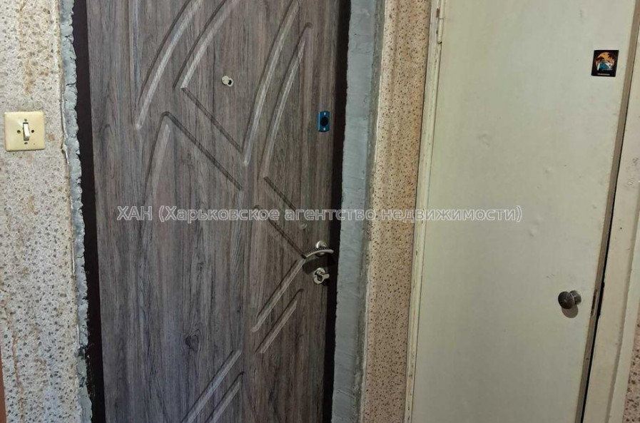 Продам квартиру, Владислава Зубенко ул. , 1 кім., 37.40 м², косметический ремонт 