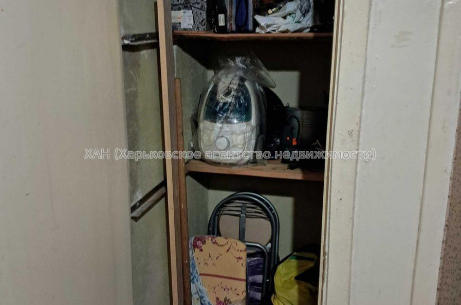 Продам квартиру, Владислава Зубенко ул. , 1 кім., 37.40 м², косметический ремонт 