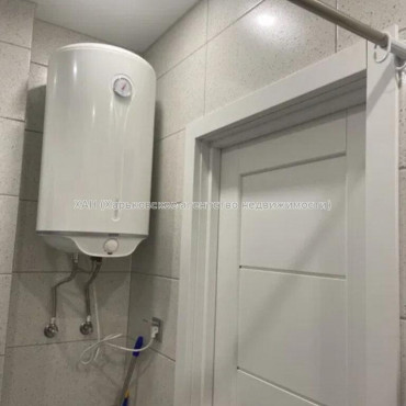 Продам квартиру, Шевченковский пер. , 1 кім., 34.70 м², авторский дизайн 