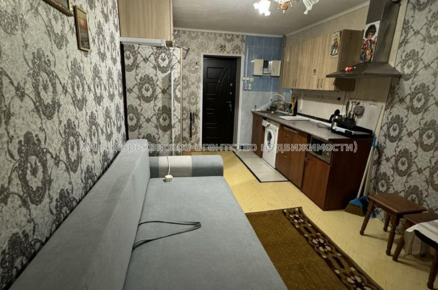 Продам квартиру, 23 Августа ул. , 1  ком., 21.30 м², капитальный ремонт 