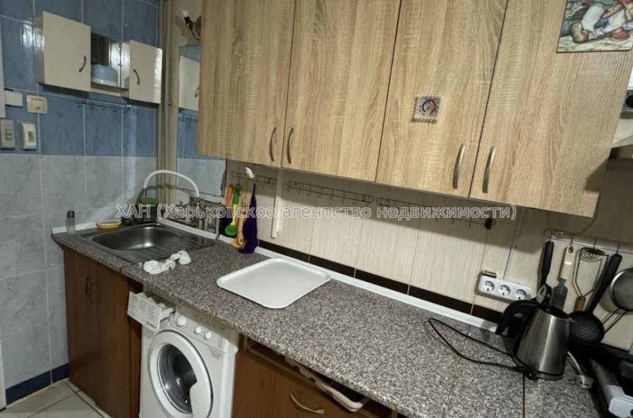 Продам квартиру, 23 Августа ул. , 1  ком., 21.30 м², капитальный ремонт 