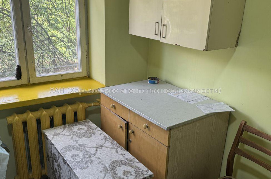 Продам квартиру, 23 Августа ул. , 1  ком., 21.30 м², капитальный ремонт 