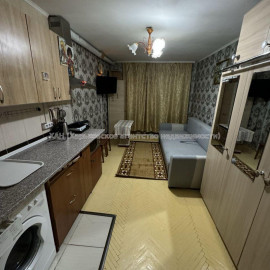 Продам квартиру, 23 Августа ул. , 1  ком., 21.30 м², капитальный ремонт