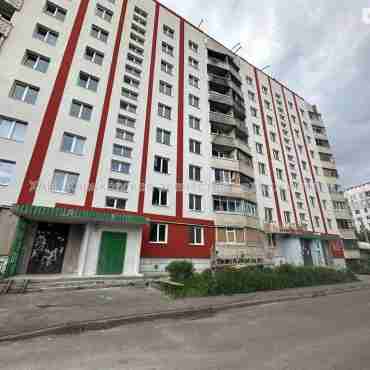 Продам квартиру, Натальи Ужвий ул. , 3  ком., 64 м², без внутренних работ 