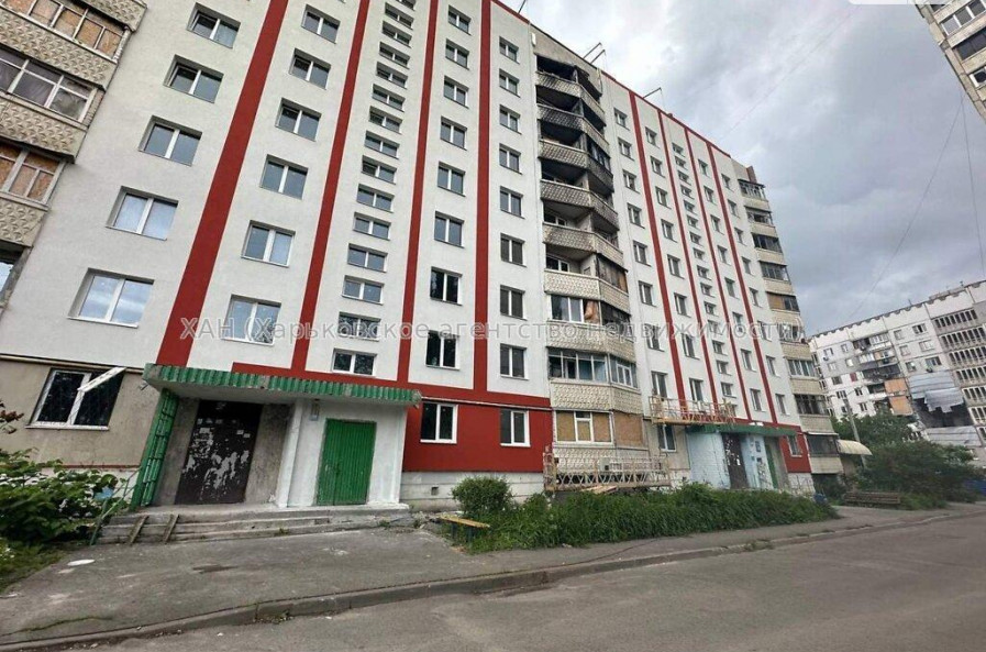 Продам квартиру, Натальи Ужвий ул. , 3  ком., 64 м², без внутренних работ 