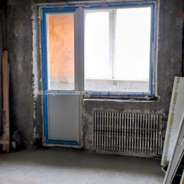 Продам квартиру, Натальи Ужвий ул. , 3 кім., 64 м², без внутренних работ 