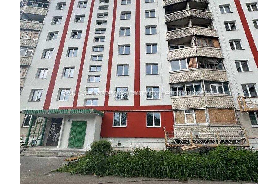 Продам квартиру, Натальи Ужвий ул. , 3  ком., 64 м², без внутренних работ 
