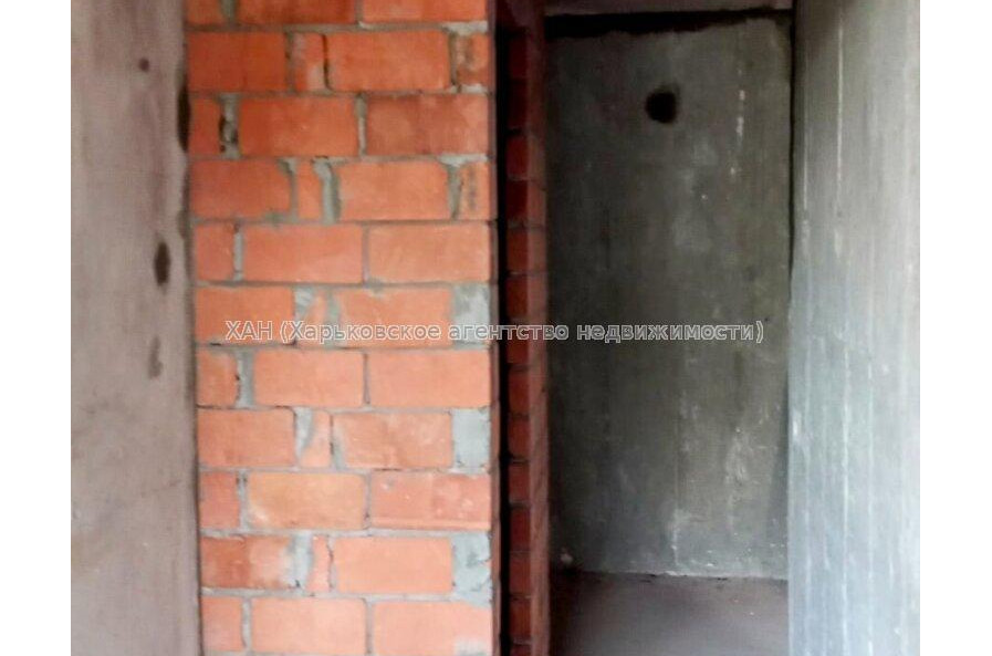 Продам квартиру, Натальи Ужвий ул. , 3  ком., 64 м², без внутренних работ 