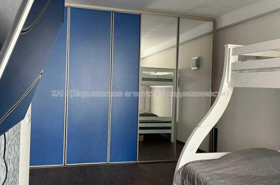 Продам квартиру, 23 Августа ул. , 1 кім., 33 м², евроремонт 