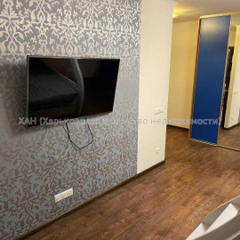 Продам квартиру, 23 Августа ул. , 1 кім., 33 м², евроремонт