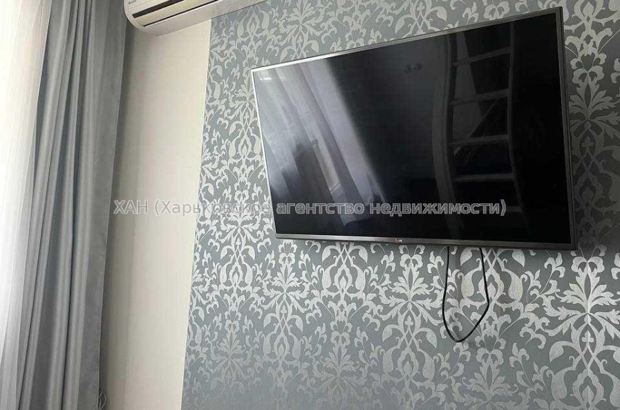 Продам квартиру, 23 Августа ул. , 1 кім., 33 м², евроремонт 