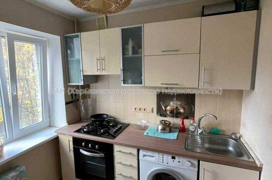Продам квартиру, 23 Августа ул. , 1 кім., 33 м², евроремонт 