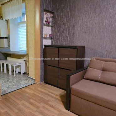 Продам квартиру, Троицкий пер. , 2  ком., 70 м², капитальный ремонт 