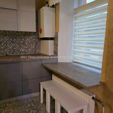 Продам квартиру, Троицкий пер. , 2  ком., 70 м², капитальный ремонт 