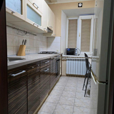 Продам квартиру, Троицкий пер. , 2  ком., 70 м², капитальный ремонт 