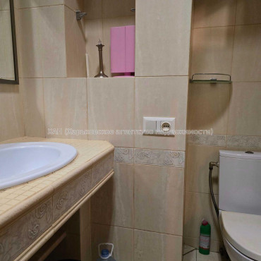 Продам квартиру, Троицкий пер. , 2  ком., 70 м², капитальный ремонт 