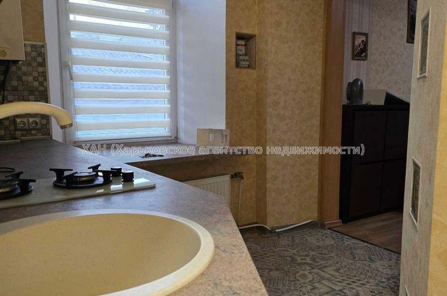 Продам квартиру, Троицкий пер. , 2  ком., 70 м², капитальный ремонт 