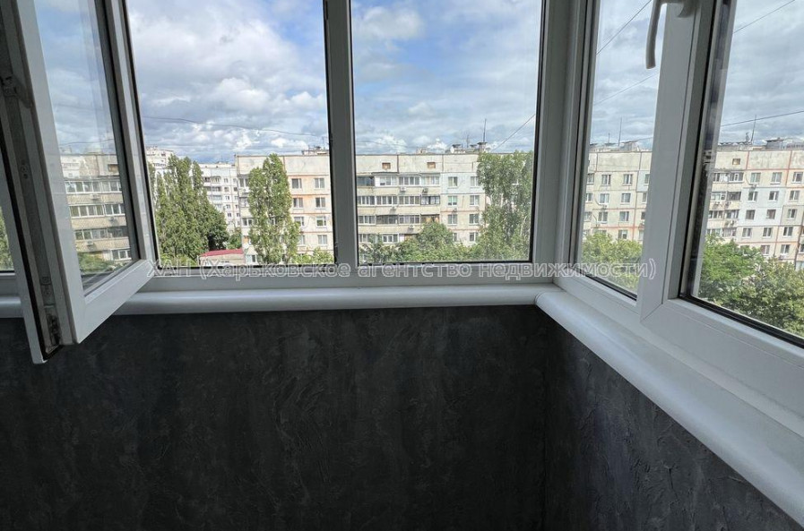 Продам квартиру, Победы просп. , 62Б , 1  ком., 27 м², евроремонт 
