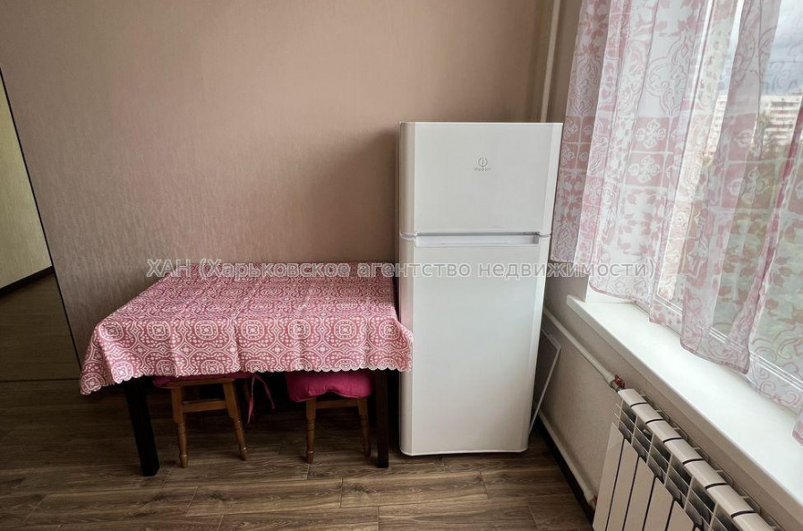 Продам квартиру, Победы просп. , 62Б , 1  ком., 27 м², евроремонт 