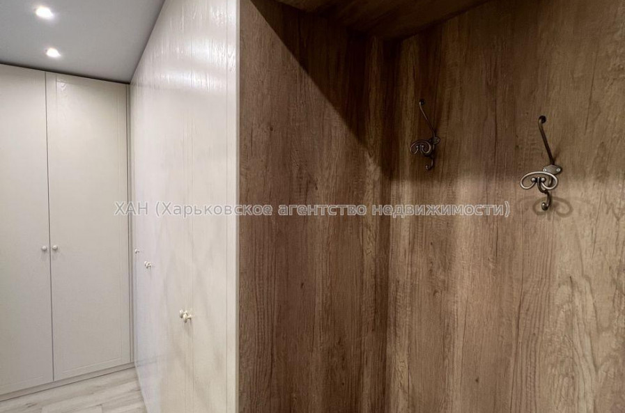 Продам квартиру, Гвардейцев Широнинцев ул. , 2  ком., 67 м², авторский дизайн 