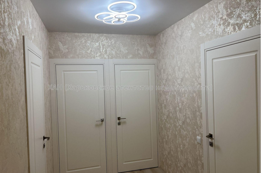 Продам квартиру, Гвардейцев Широнинцев ул. , 2  ком., 67 м², авторский дизайн 
