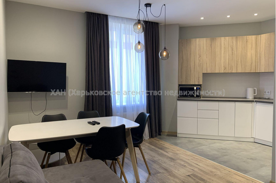 Продам квартиру, Большая Панасовская ул. , 2 кім., 81.10 м², авторский дизайн 